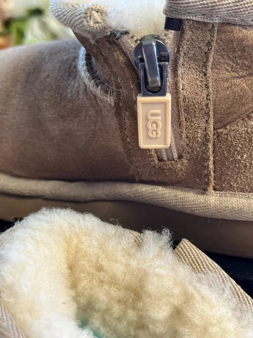 UGG Classic Ultra Mini Chestnut Toddler Boots Size 10